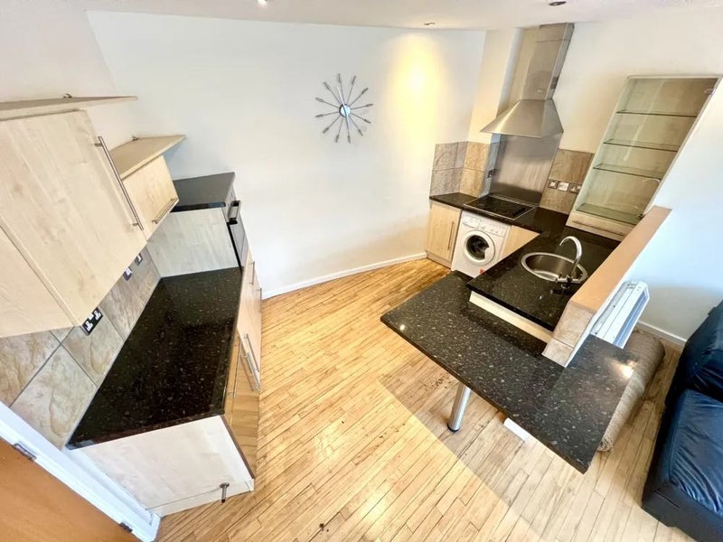Flat Regent Street in Leeds