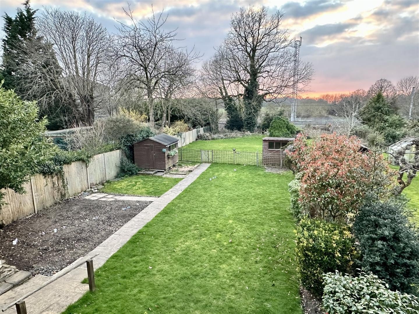 House Peplins Way in Welwyn Hatfield