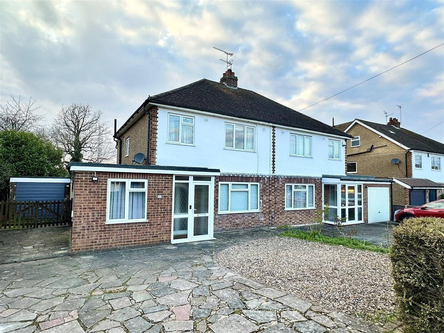 House Peplins Way in Welwyn Hatfield