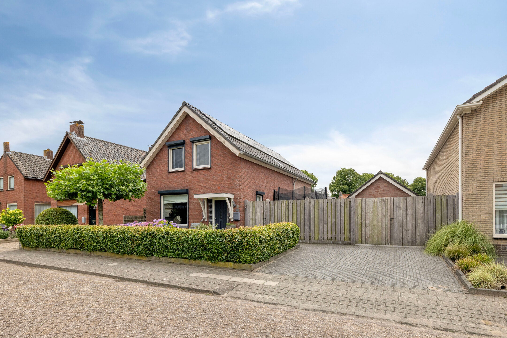 Huis Pastoor van Leijsenstraat 7 in Schijf