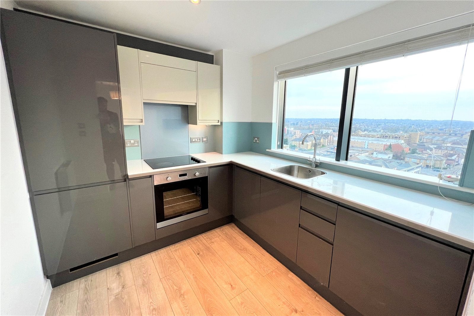 Flat Shrublands Close in Chelmsford