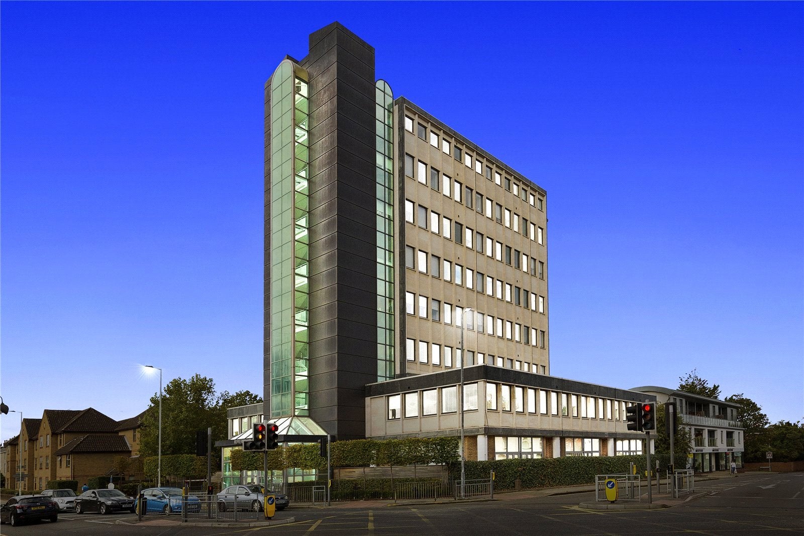 Flat Shrublands Close in Chelmsford