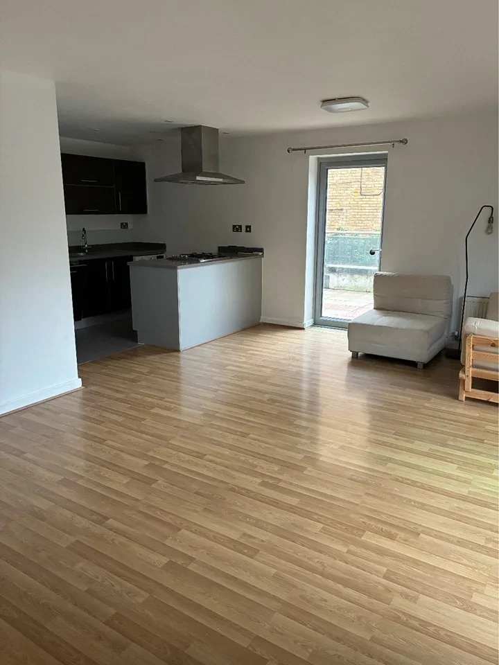 Flat Churchfields in Greater London
