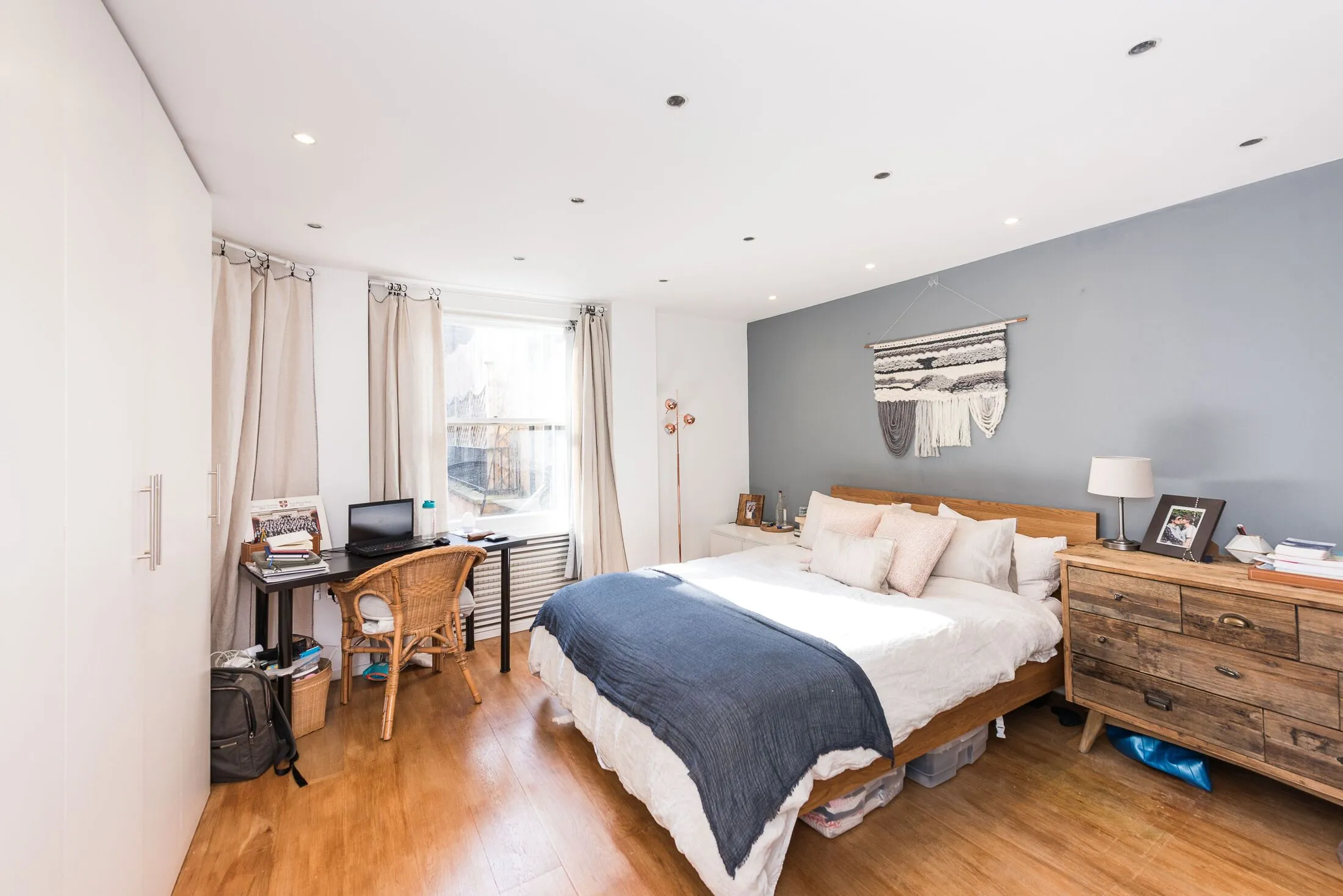 Flat Blacklands Terrace in Greater London