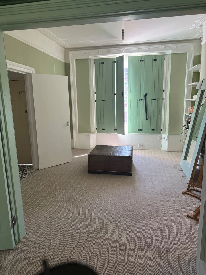 Flat Stanlake Villas in Greater London