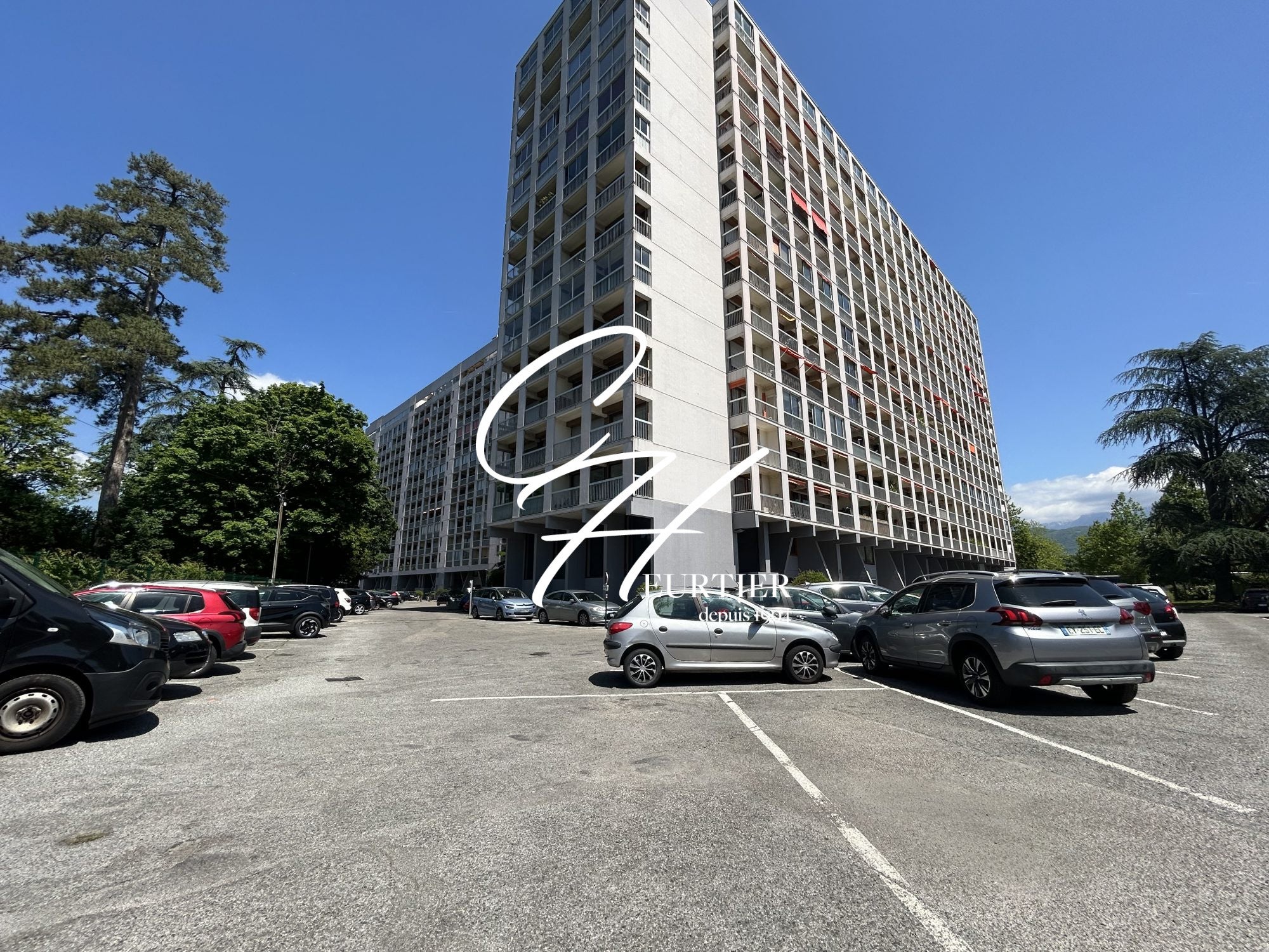 Flat Cours de la Libération et du Général de Gaulle in Grenoble
