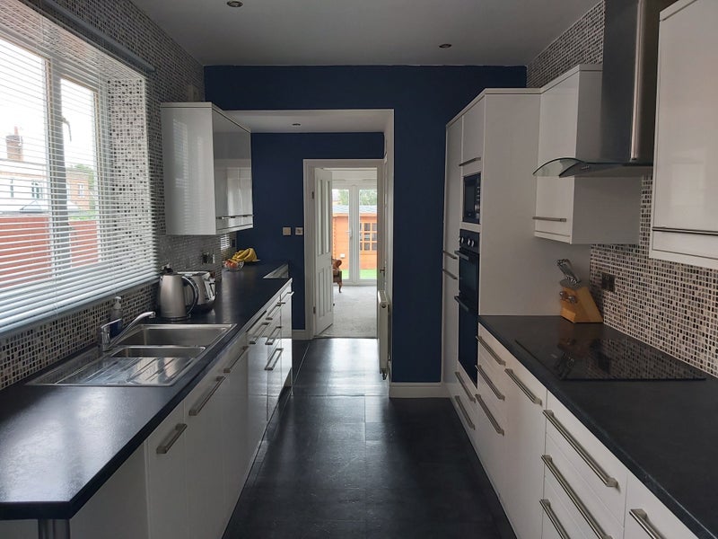 Room Gladstone Street in Charnwood