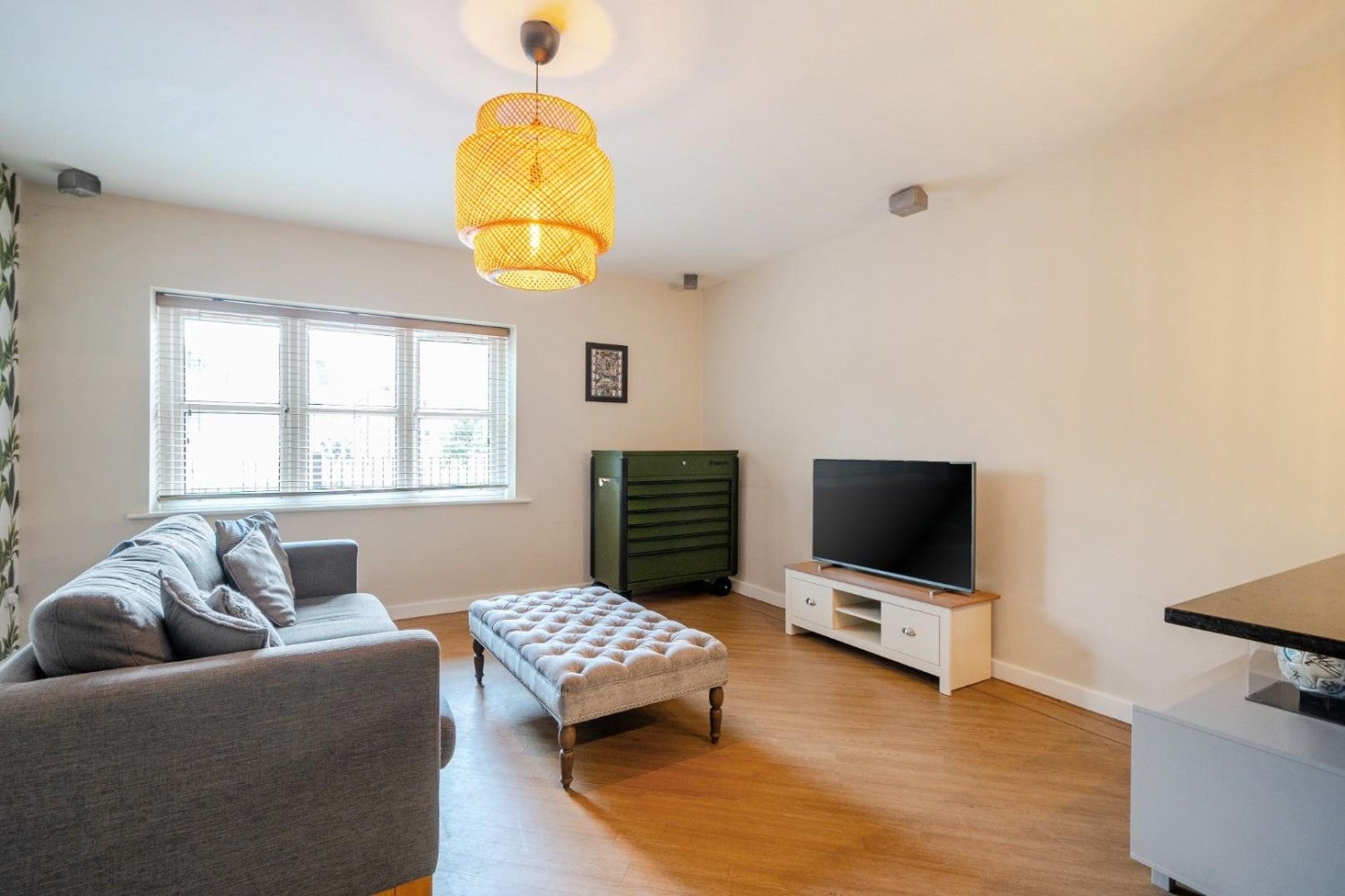 Flat Deighton Road in Leeds