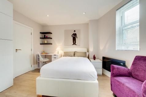 Flat Lithos Road in London