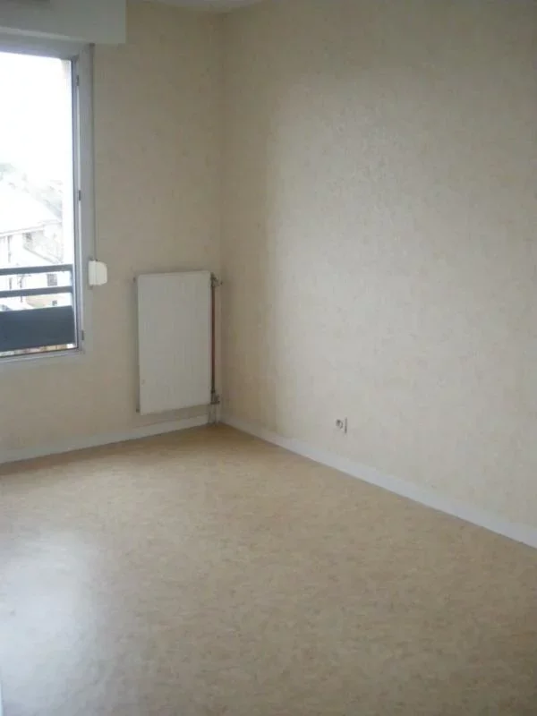 Flat Square Professeur Louis Antoine in Rennes