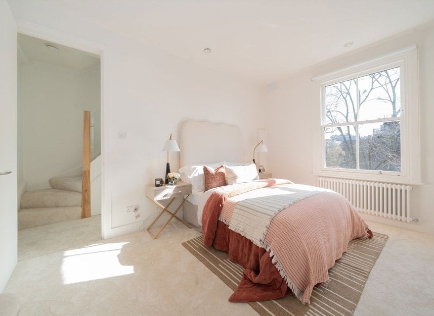 Flat Westbourne Park Road in Greater London