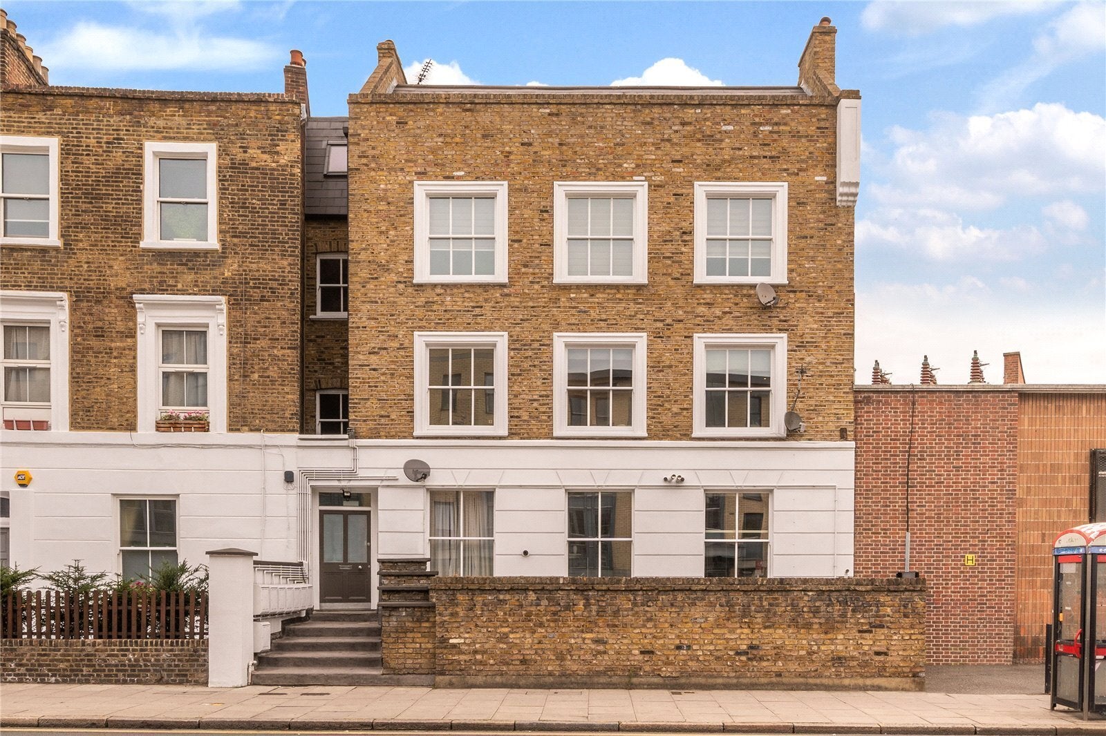 Flat Balls Pond Road in Greater London