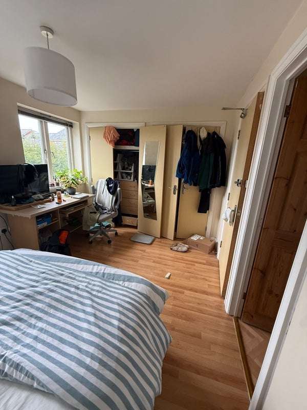 Room Station Road in Bristol