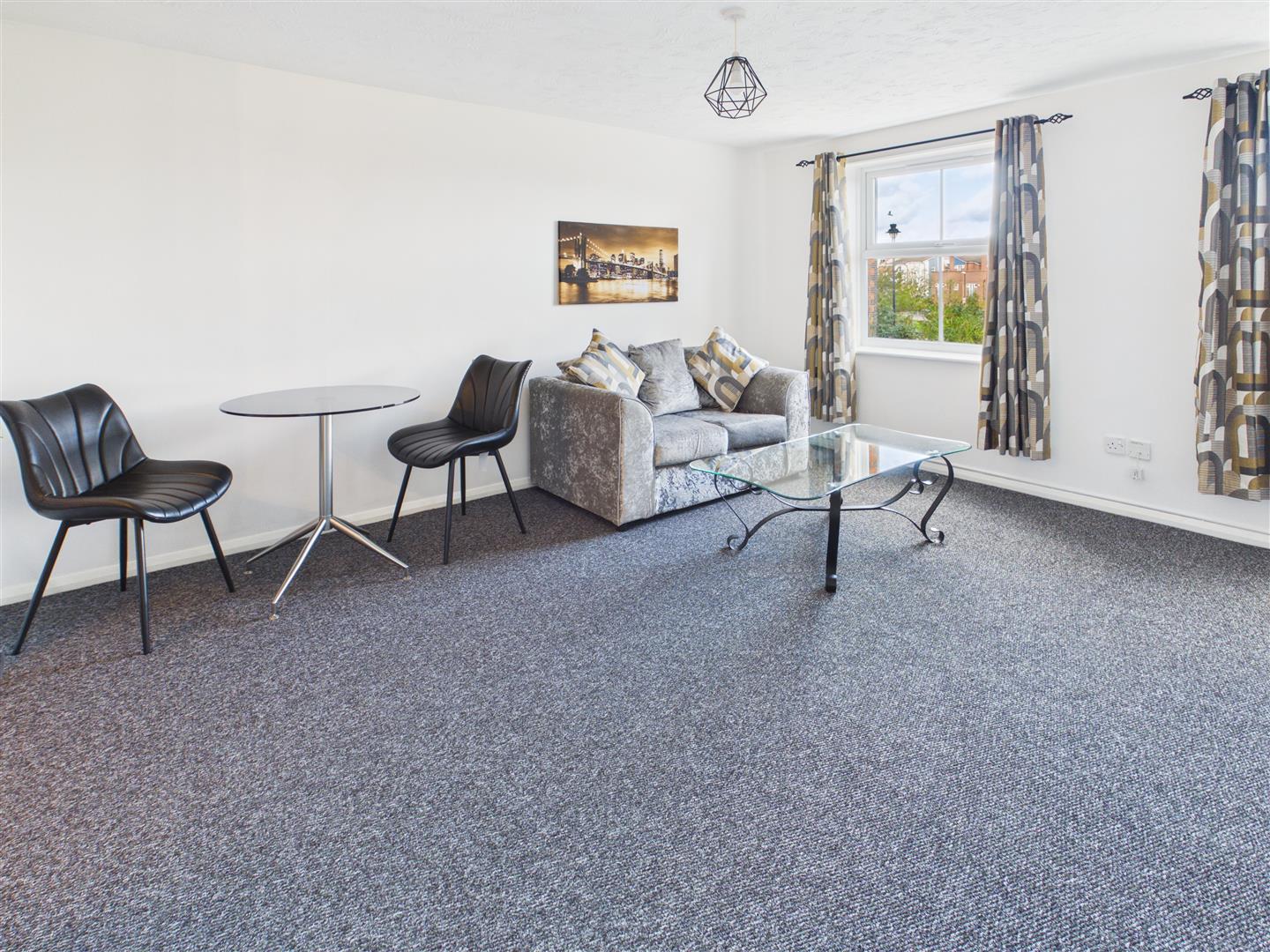 Flat Drapers Field in Coventry