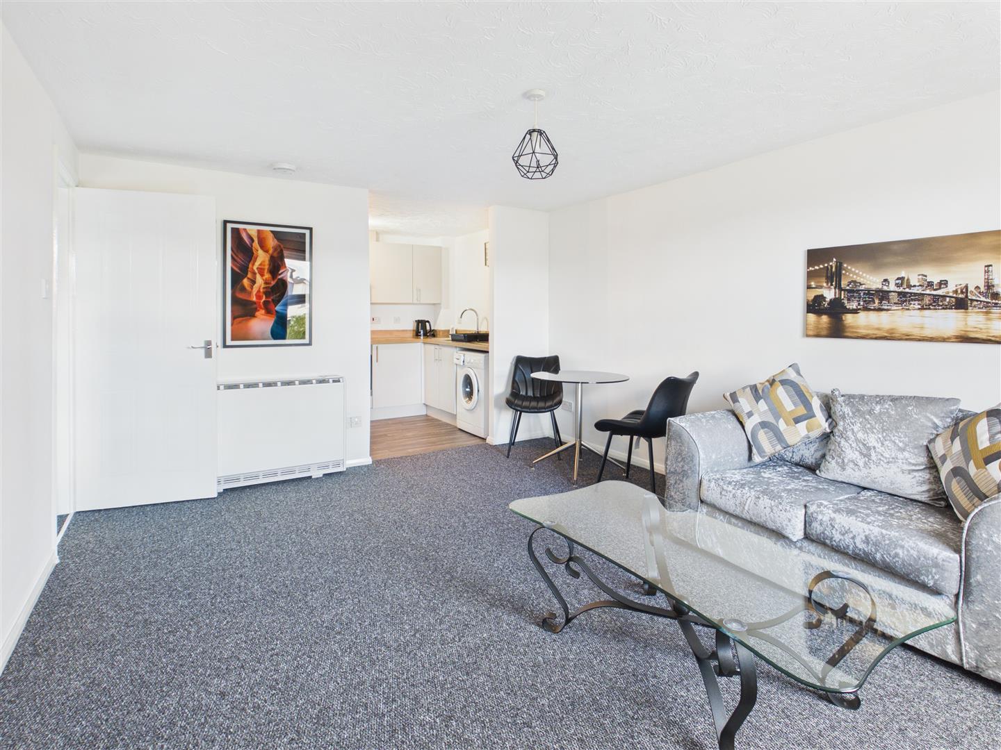 Flat Drapers Field in Coventry