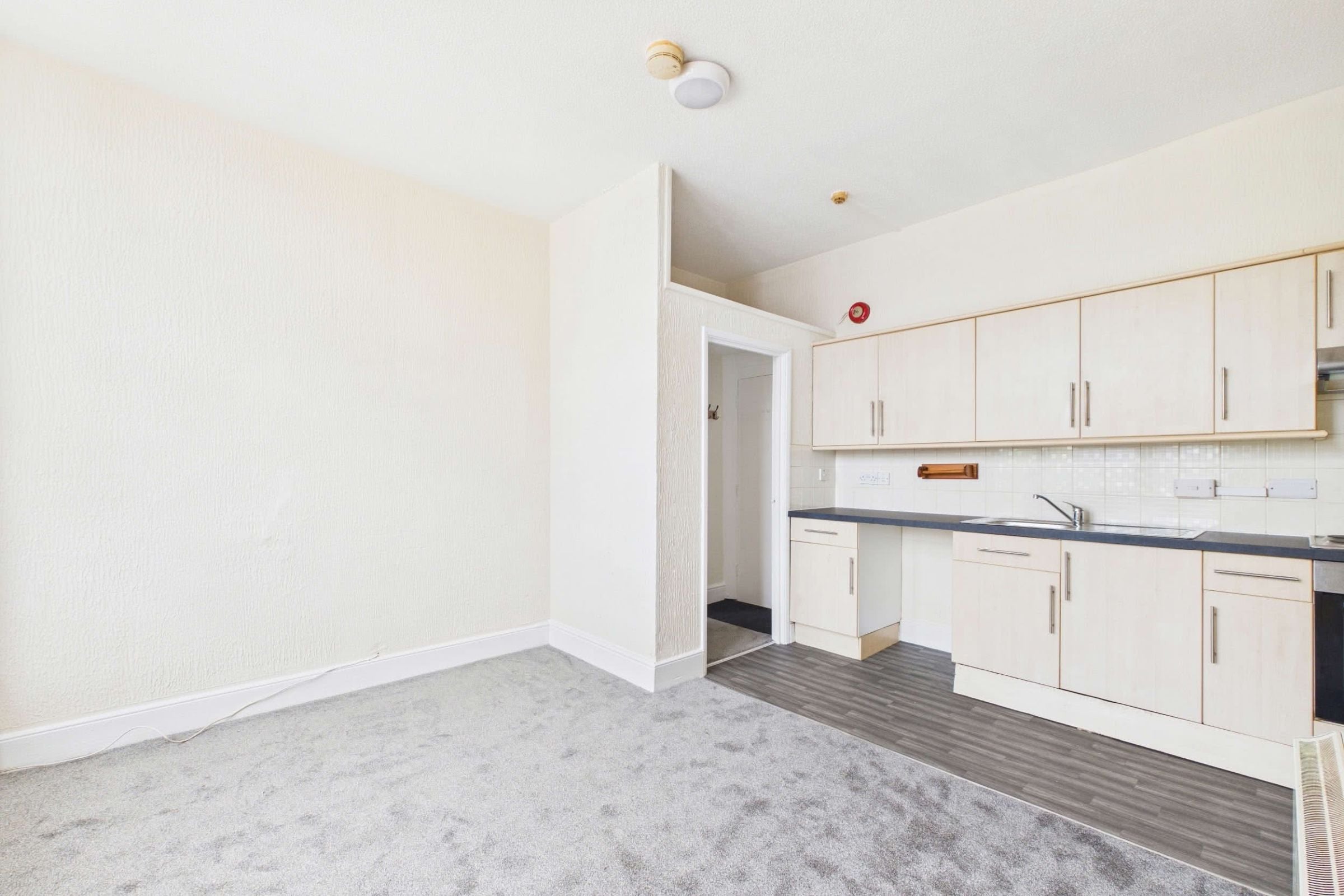 Flat Torwood Street in Torquay