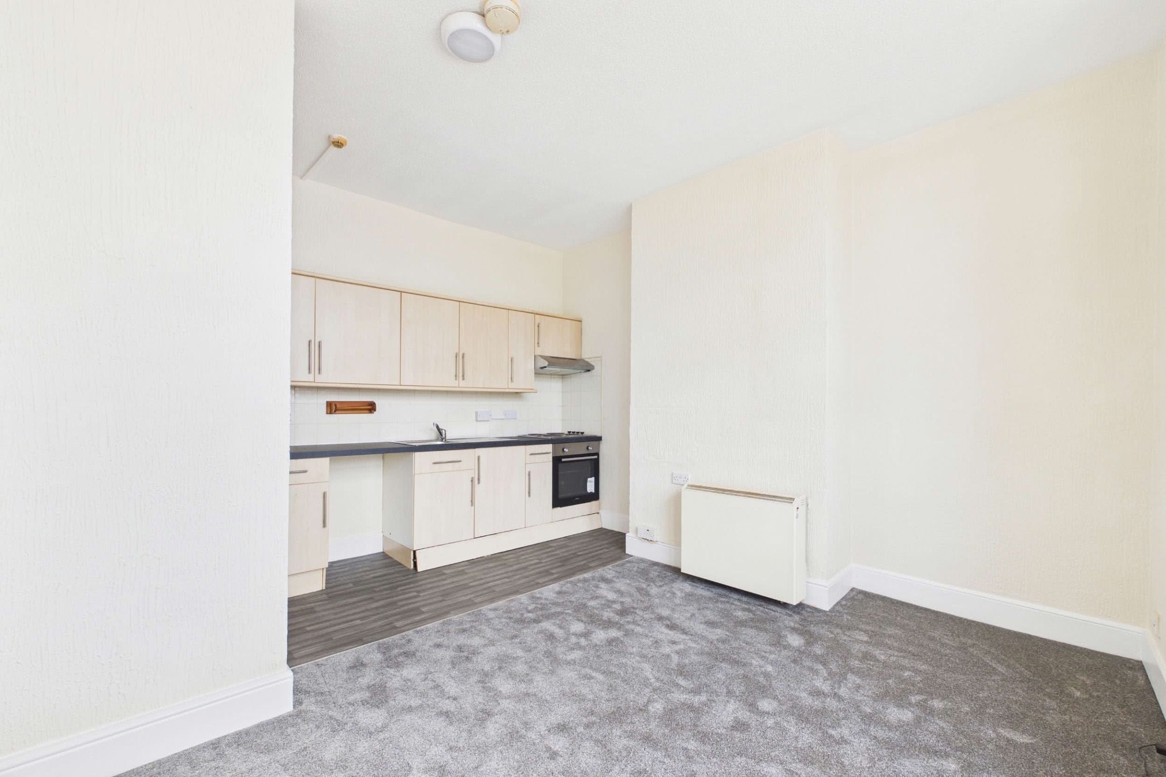 Flat Torwood Street in Torquay