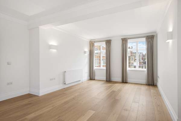 Flat Sloane Street in Greater London