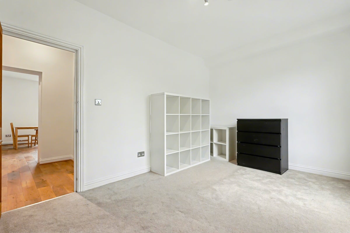 Flat Amhurst Road in Greater London