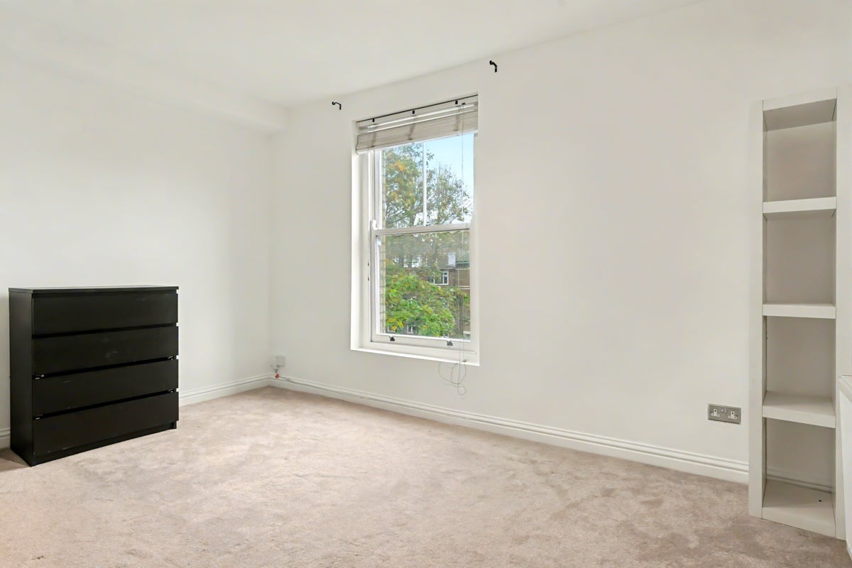 Flat Amhurst Road in Greater London