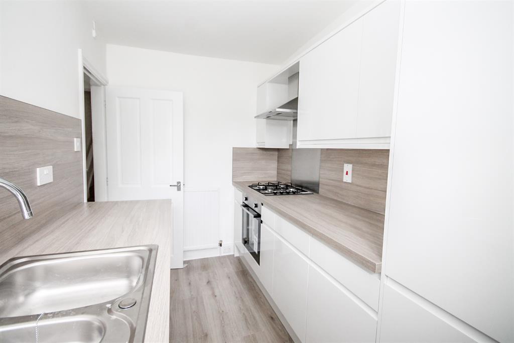 Flat Valley Drive Rear in Harrogate