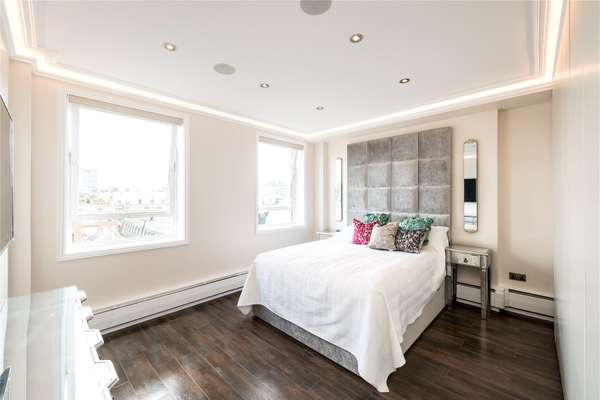 Flat Allsop Place in City of Westminster