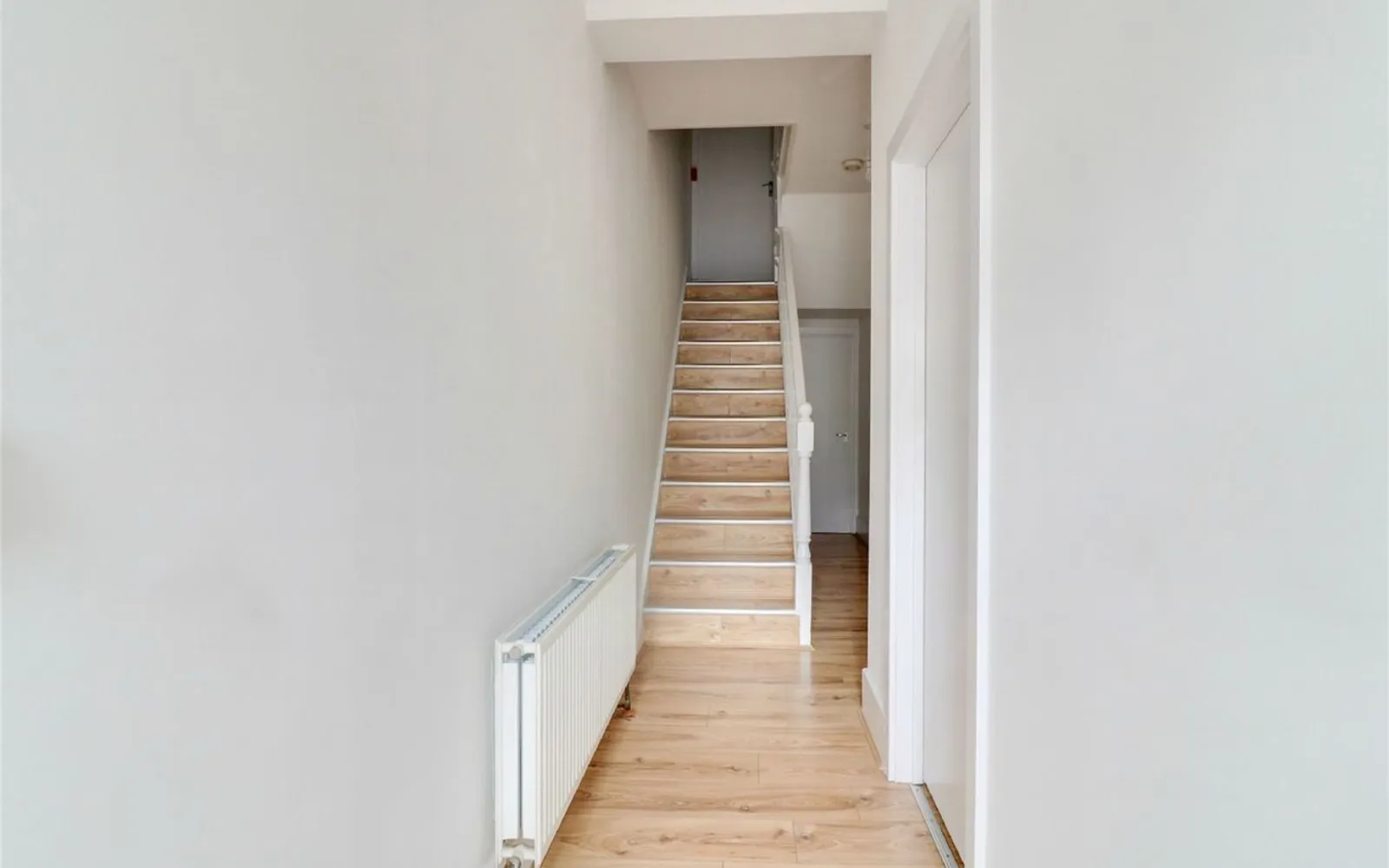 Room Victor Road in Greater London