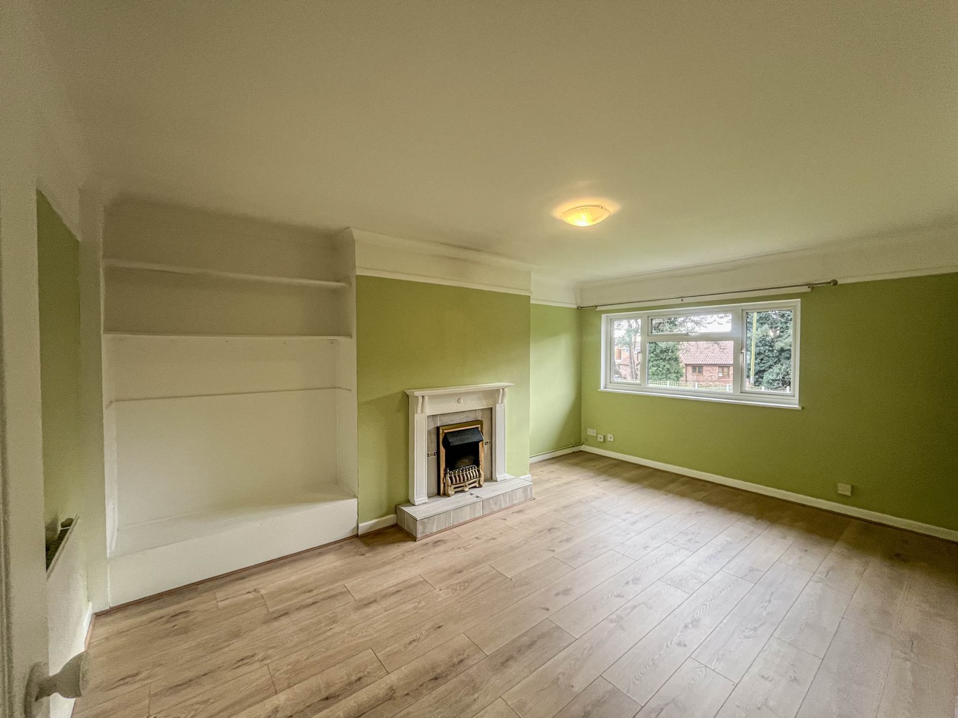 Flat Tudor Close in Babergh