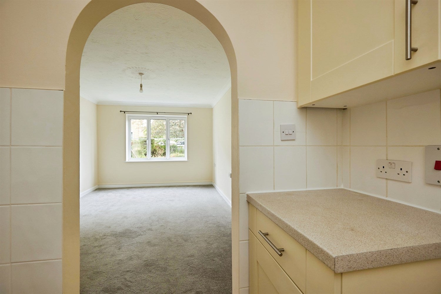 Flat Milldown Road in Blandford Forum