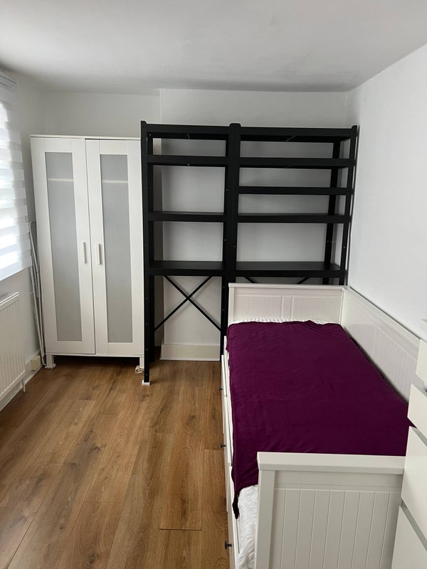 Room Ebury Street in City of Westminster