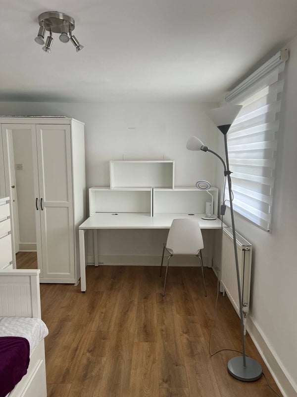 Room Ebury Street in City of Westminster