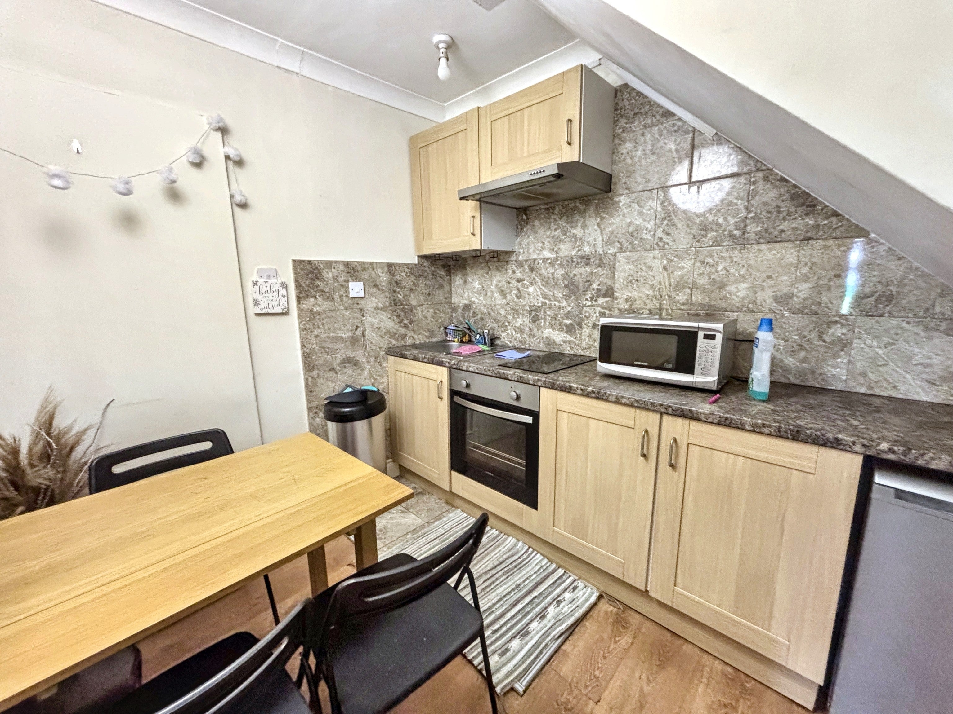 Flat Lodge Causeway in Bristol