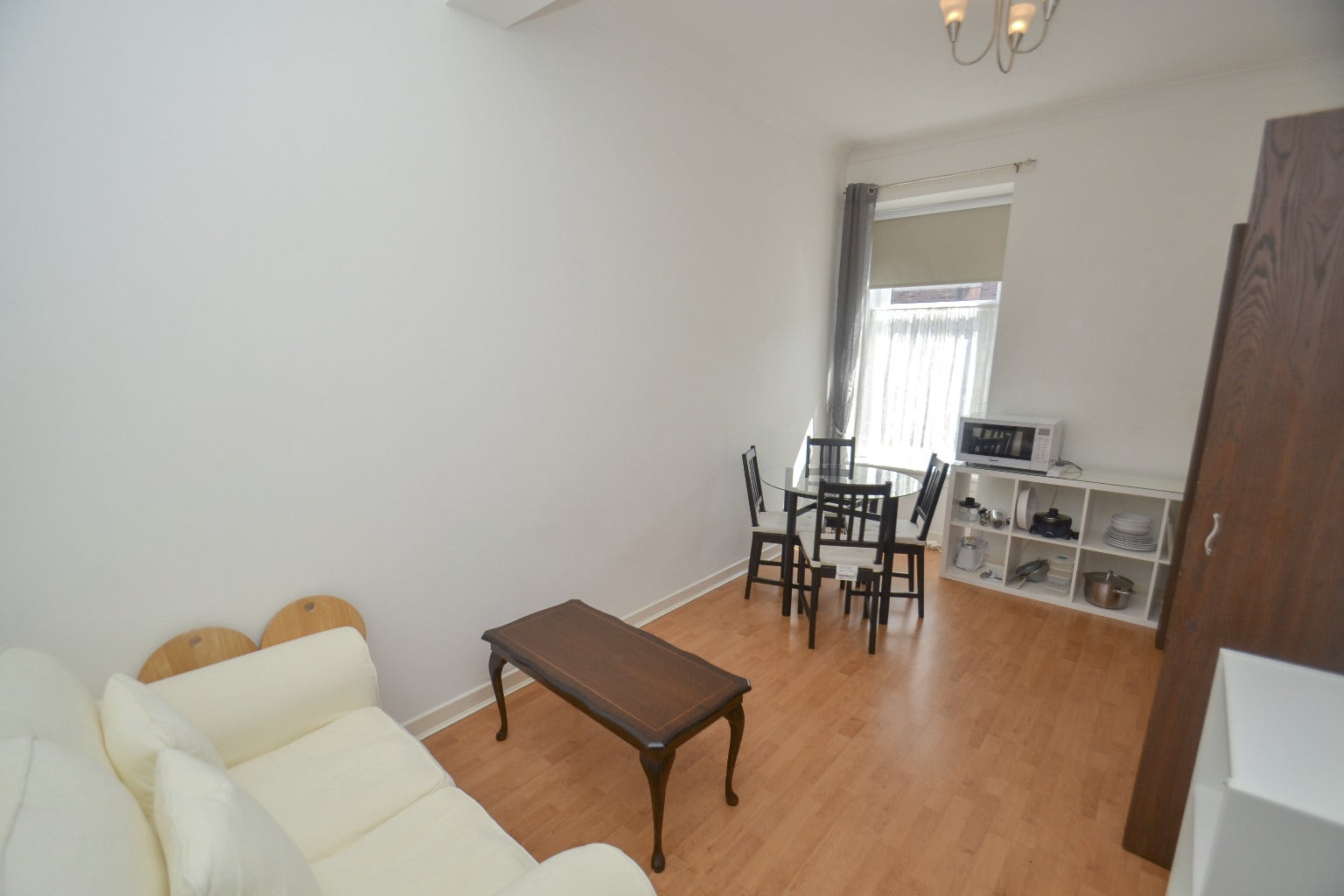 Flat Tulloch Street in Glasgow