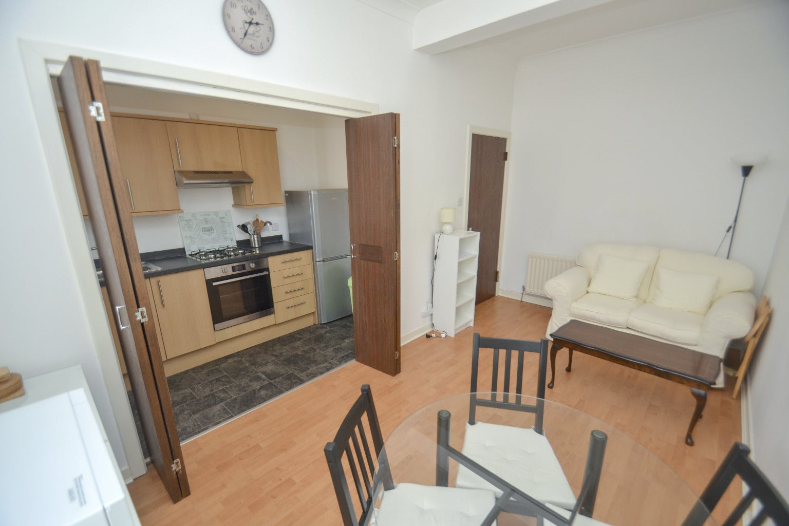 Flat Tulloch Street in Glasgow