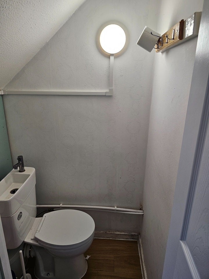 Room Fendyke Road in Greater London