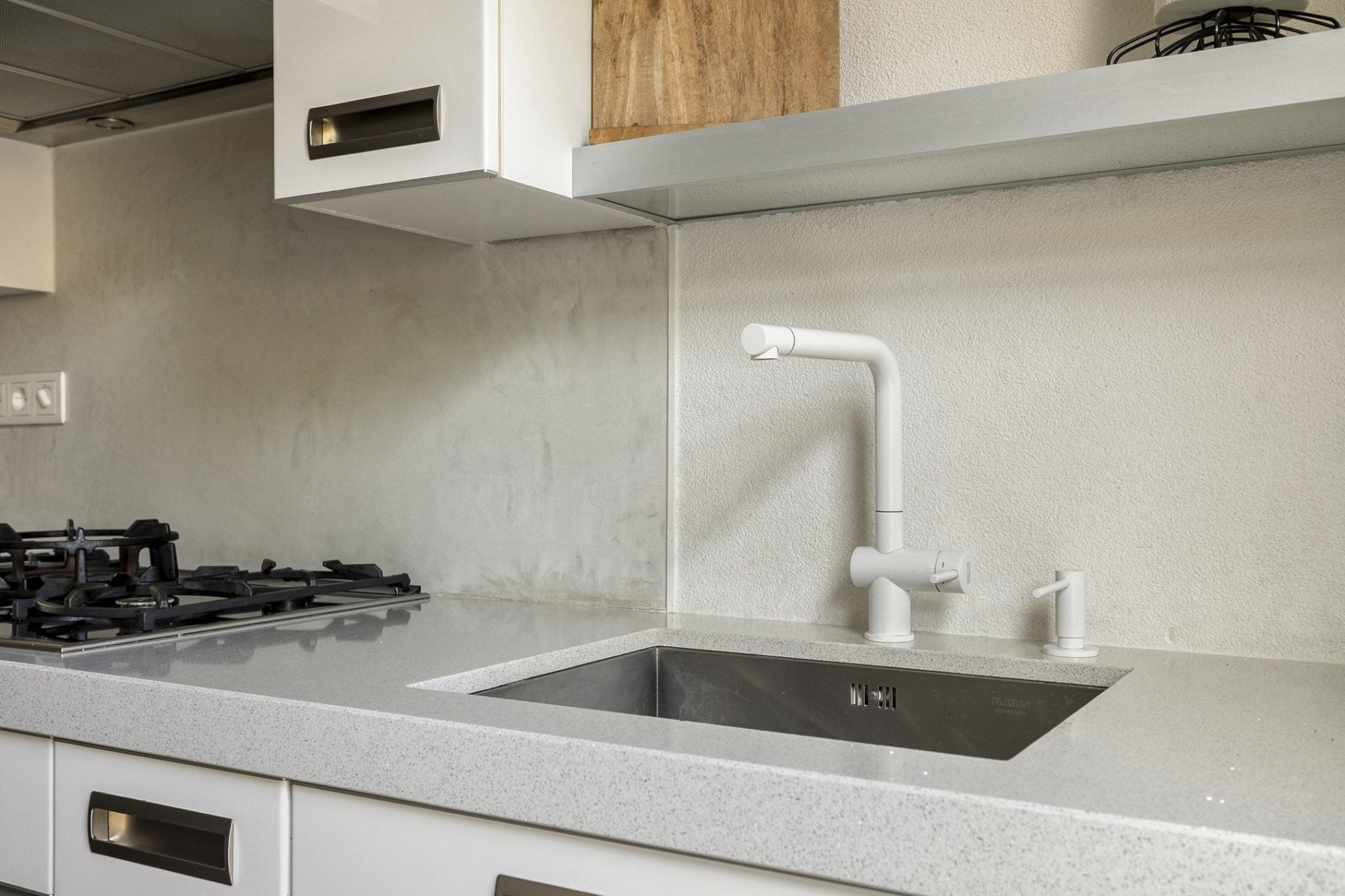 Tussenwoning te koop: Kuifjestraat 24, Almere