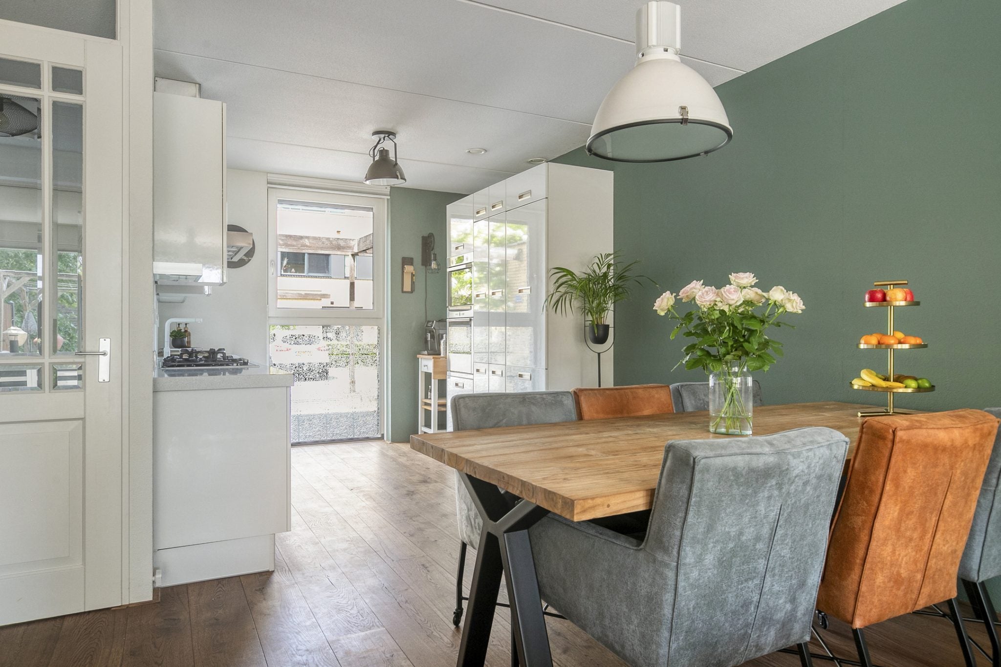 Tussenwoning te koop: Kuifjestraat 24, Almere
