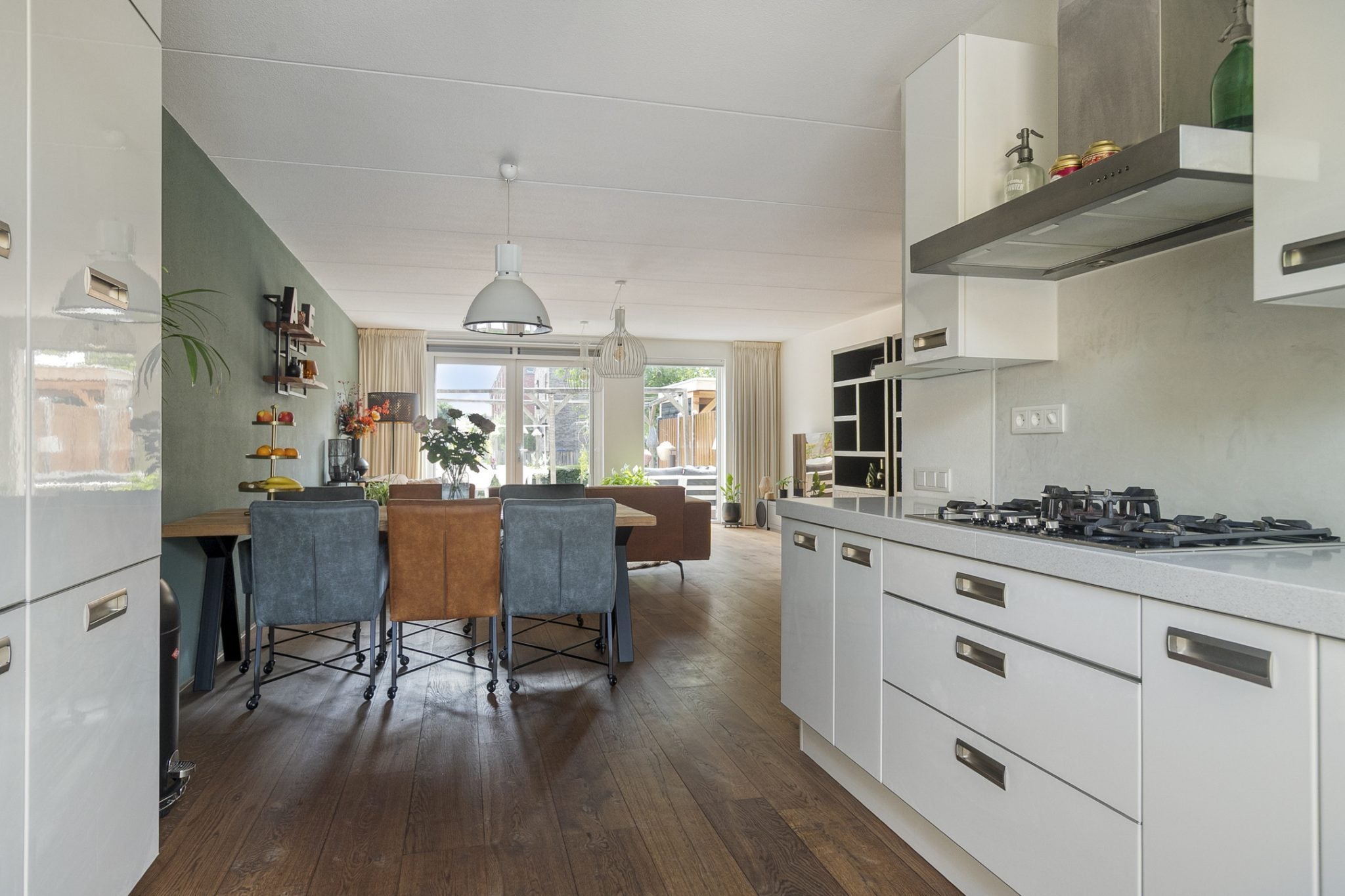 Tussenwoning te koop: Kuifjestraat 24, Almere