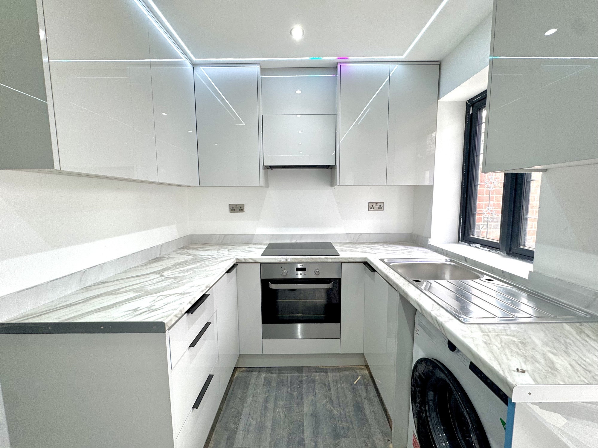 Flat Evelyn Grove in Greater London