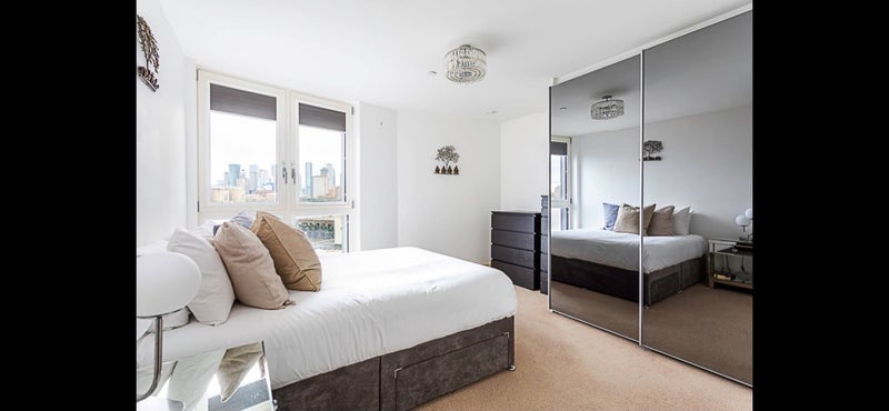 Room Telegraph Avenue in Greater London