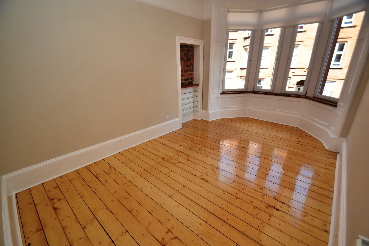 Flat Mount Stuart Street in Glasgow