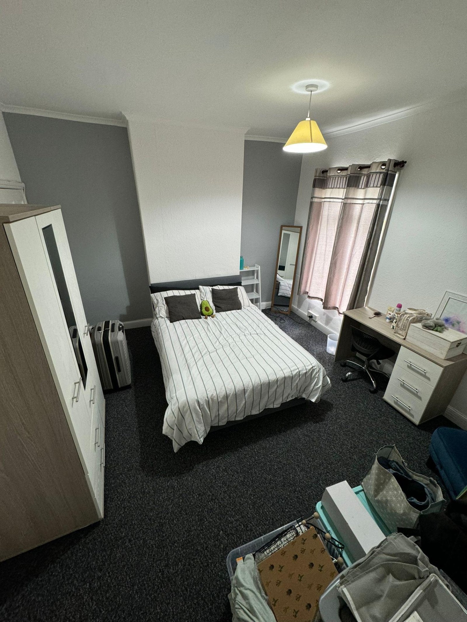 Flat Ashford Street in Stoke-on-Trent