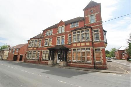 Flat Andover Road in Ludgershall