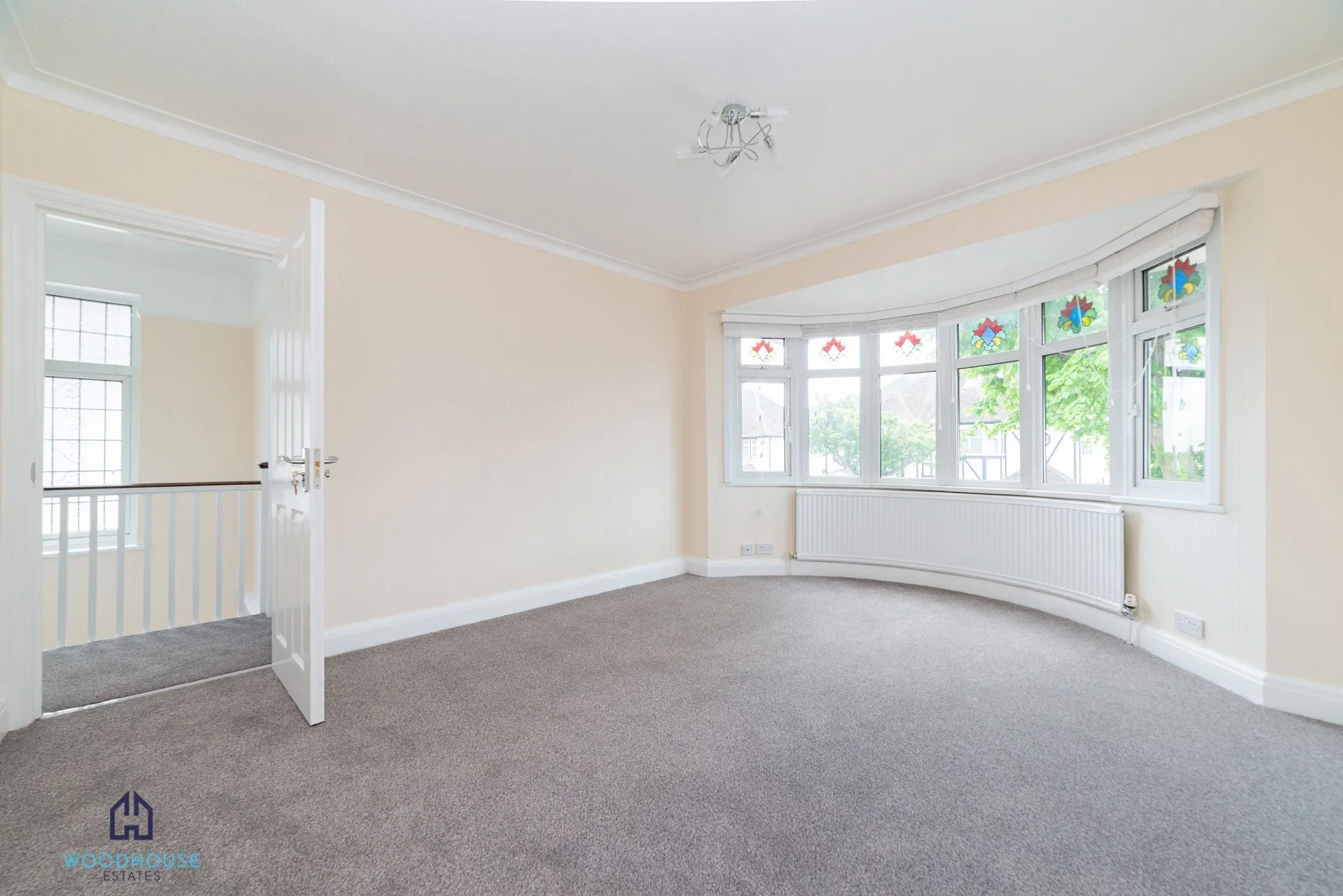 House Kenver Avenue in Greater London
