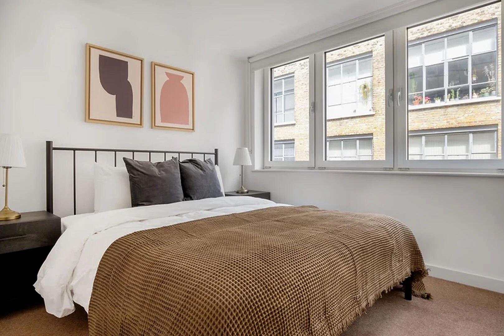 Flat City Garden Row in Greater London