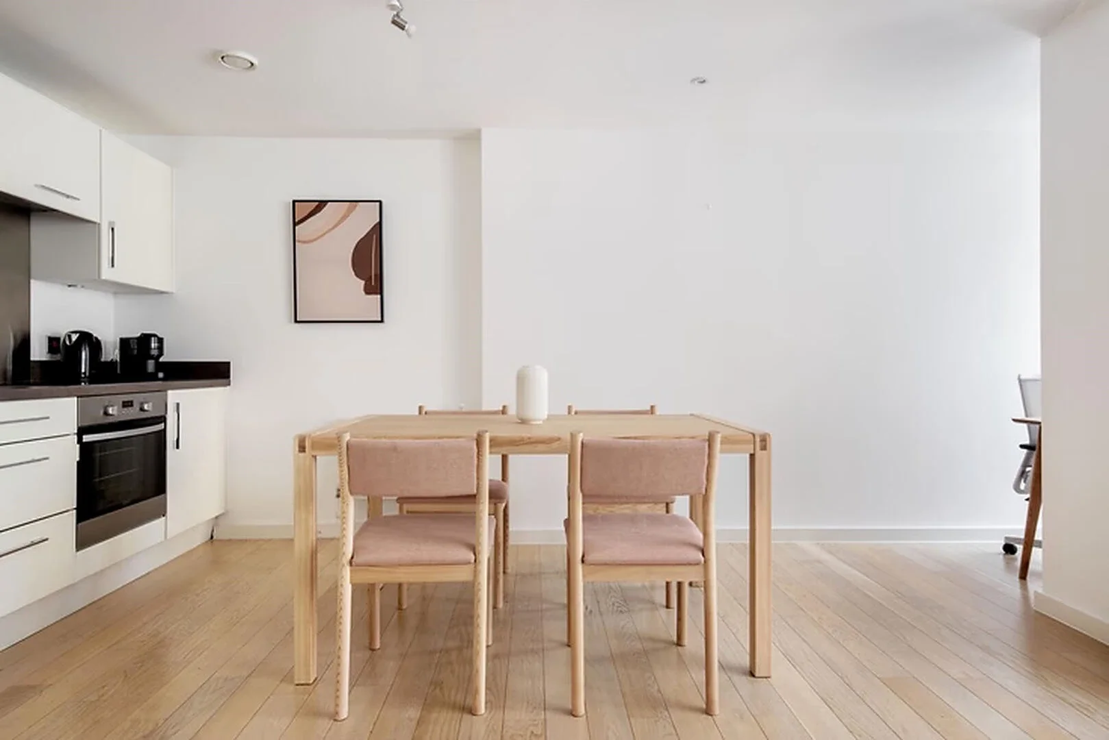 Flat City Garden Row in Greater London