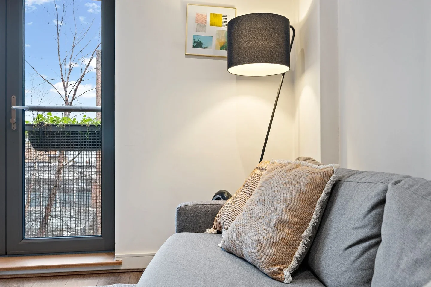 Flat Plumbers Row in Greater London