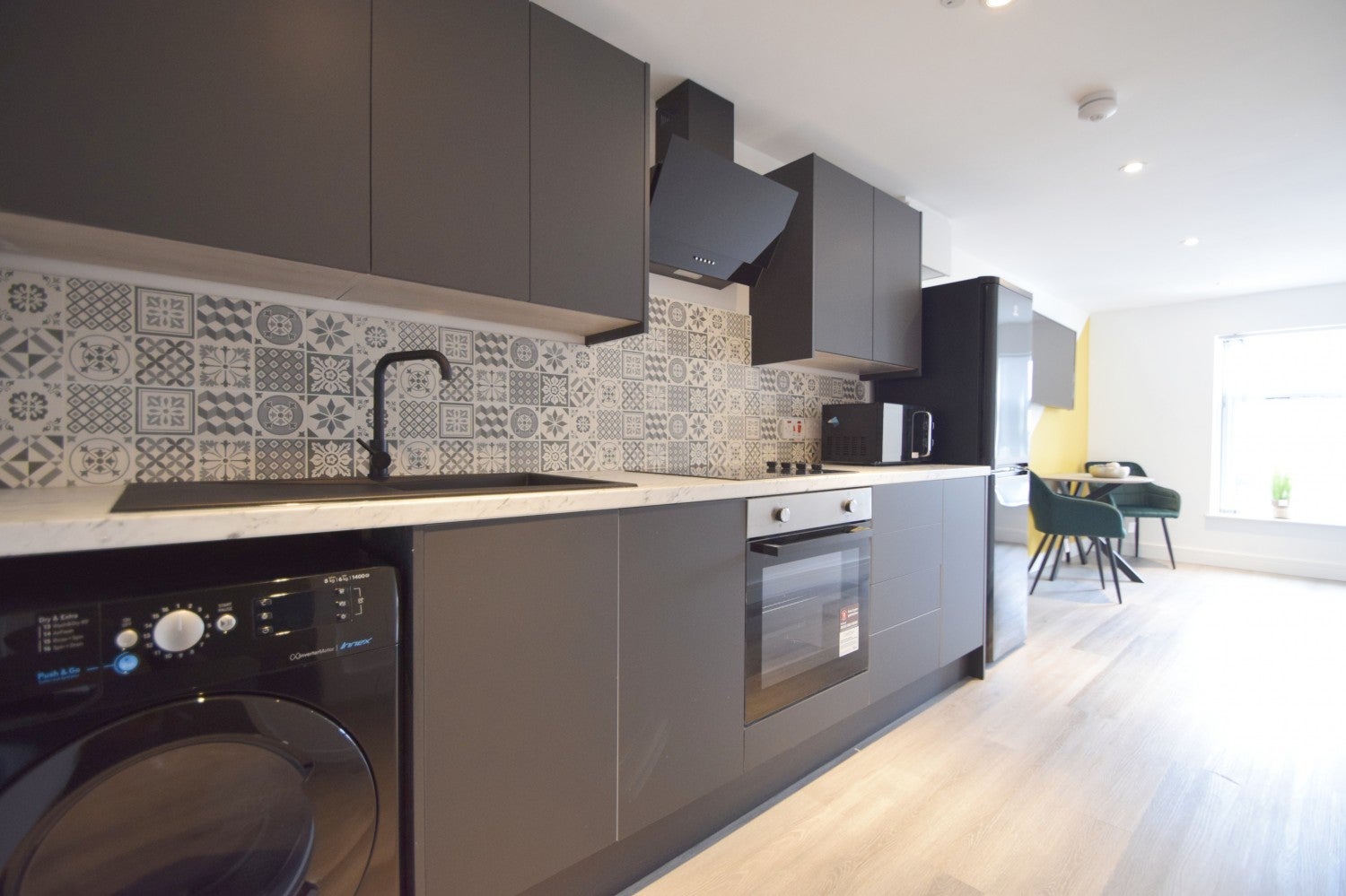 Flat Dalton Street in Cardiff