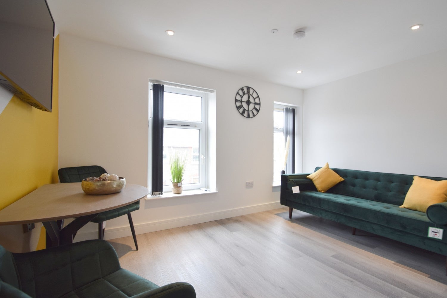 Flat Dalton Street in Cardiff