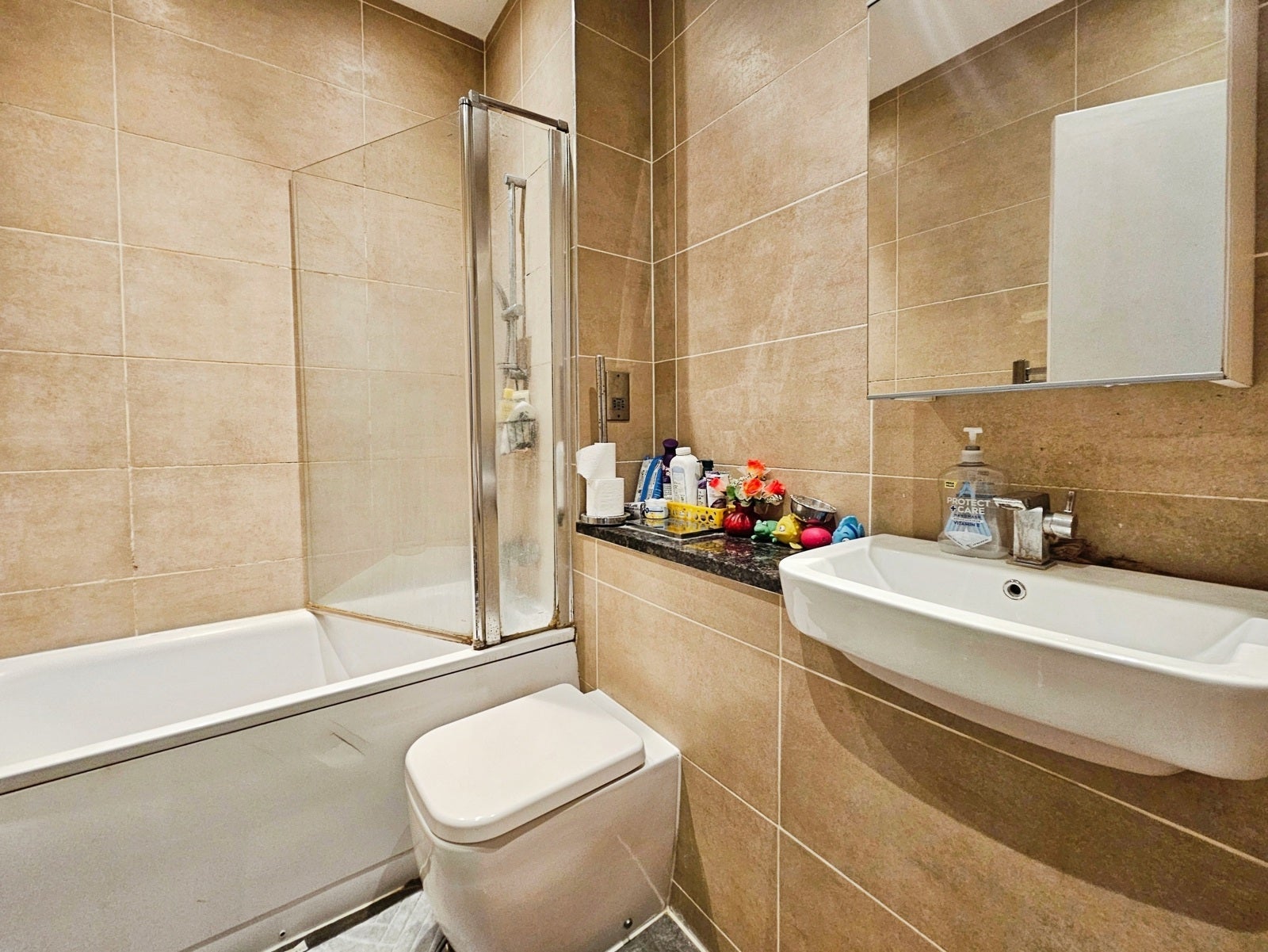 Flat Clayton Road in Greater London